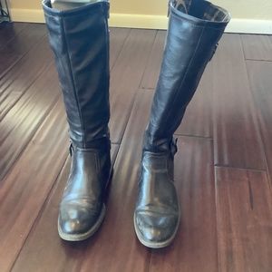 Brown boots